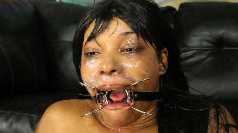 Extreme Face Fuck